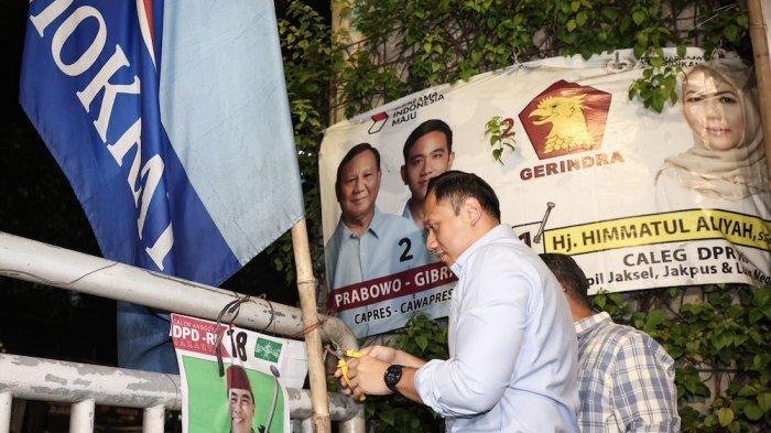 Masuki Masa Tenang Pemilu Ahy Turunkan Sendiri Bendera Baliho